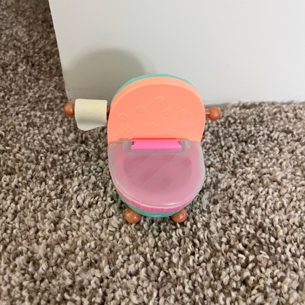 Lol Surprise Winter Chalet House  Replacement Toilet